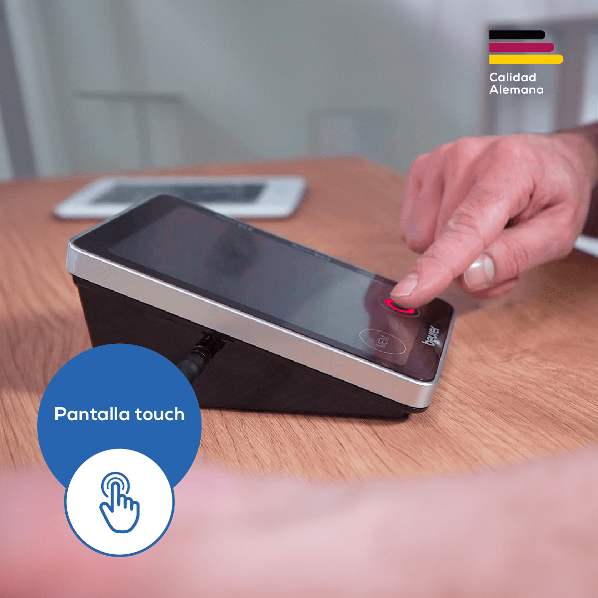 Baumanómetro Digital de Brazo BM58 + Adaptador de Corriente – Marca Beurer