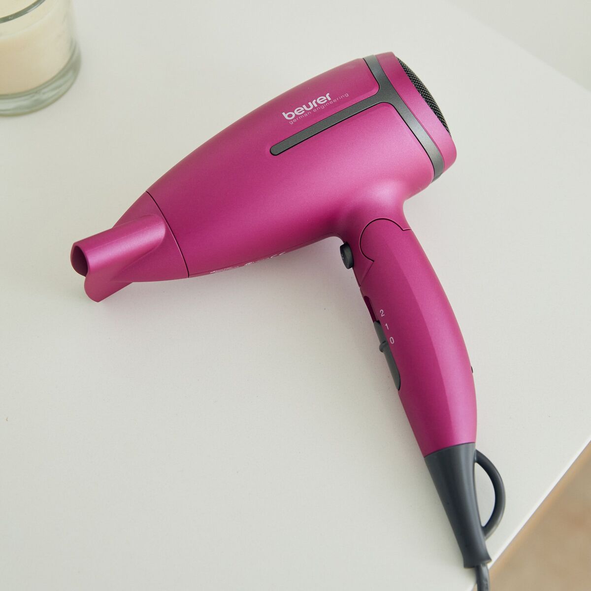 Secadora para cabello plegable con difusor HC25 Edición Limitada - Marca Beurer